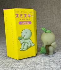 Authentic Smiski Sunday Series Smiski Gardening Figure picture