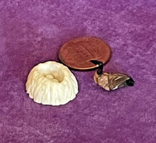 2 PC MINIATURES: GOOSE ON NEST W/EGGS-LEONARD SAVAGE-ATHABASCAN-NATIVE AMERICAN picture
