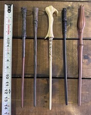 Harry Potter Wizard Wand Replica Collection (5)- Harry-Ron-Voldemort-Snape-Luna picture