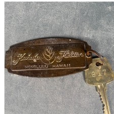 Vintage Kahala Hilton Honolulu Hawaii Brass Hotel Room Key 917 Fob Original picture