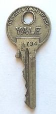 Vintage Key YALE TOWNE 9704 Appx 2