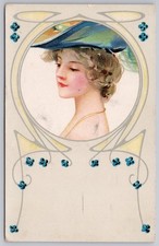 1910 Art Nouveau Portrait of a Woman,  Litho Print Beautiful Lady Postcard picture