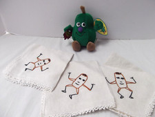 Vtg lot 4 EMBROID LINEN COCKTAIL NAPKIN ANTHROPOMORPHIC Beer Avocado Toy Box picture