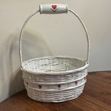 Vintage 1991 FTD White Woven Wicker Valentine's Gift Basket w/Red Heart Flowers picture