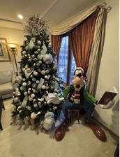 Disney 4 ft. Animated Holiday Goofy Animatronic Home Depot A4 2025 NEW picture
