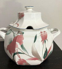 Mikasa Continental Silk Flowers F3003 Ceramic Soup Tureen w/ Lid & Handles picture