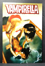 2002 Harris Comics VAMPIRELLA No. 10 1st Printing Mike Mayhew NM (9.4) picture