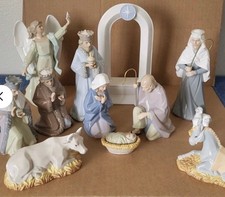 Vintage 1988 Hallmark Miniatures Nativity Figurine Set 11 Pcs.  NEW picture