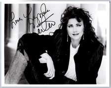 Lynda Carter Autographed Photo Signed Celebrity Actress Wonder Woman picture