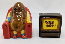 Vintage Occidental Couch Potato And Tv Salt And Pepper Shakers picture