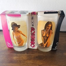 VINTAGE 1974 Set Of 4 CENTERFOLD Magic Hiball Glasses Women Original Package picture