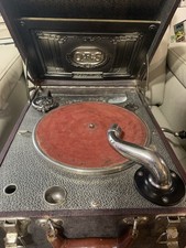 Q.R.S Model 15 Portable Wind-Up Suitcase Phonograph Record Player Antique 1920s picture