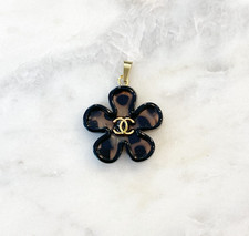 Designer Gold Flower Tortoise Zipperpull | set of 1 picture