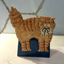 Vintage Susan Lizdavinis Signed Ceramic Orange Tabby Cat wall pocket planter picture