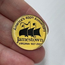 Vintage Jamestown Americas 400th Anniversary Virginia Gold Round Souvenir Lapel picture