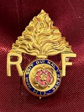 Lovely Clean WW1/2 The Royal Fusiliers Enamel Sweetheart Brooch w/fixing picture