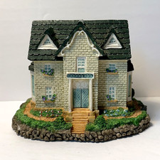Vintage 1995 Olde England's Classic Cottages Cambridge House Figurine Retired picture