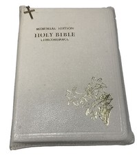 Vintage 1958 White Zipper Holy Bible Memorial Edition Concordance Color Photos picture
