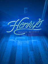 Vintage Henry’s Private Reserve Neon Beer Sign Fallon Neon Advertising   picture