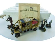 NEW Sealed Hawthorne Village The Munsters Safari 14-00068-009 A0989 Halloween picture