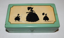 RARE VINTAGE NILA SEWING COMPACT GREEN METAL BOX MCDONOUGH ELGIN ILLINOIS picture