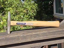 Vaughan SBP5 5 oz. Magnetic Tack Hammer Bill Poster's Hickory Handle  picture