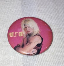 1980s Rock Band Rock N Roll  Pin; Motley Crue, Vince Neil Pink background 1-1/2