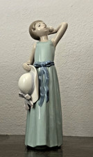 Lladro Prissy Coiffure Girl Blue Dress Straw Hat Figurine 5010 Retired Spain picture