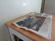 A FREE MAN O.J. SIMPSON FREED & AQUITTED NEWSPAPER OCTOBER 4 1995 8 Pages OJ picture