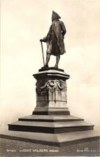 Real Photo Philosopher Writer LUDVIG HOLBERG Statue Bergen Norway Postcard picture