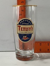 Tetley's English Ale Smoothflow beer glass featuring a gilded rim picture