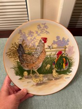 Vintage Chicken Family Collector Plate H. Arndt Farmyard Hen/Chicks Rustic 9.25” picture