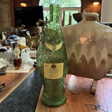 Italy-Green Fish Wine Bottle Soave Pescevino 1992  picture