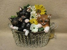 'PURR-ECIOUS AS A DAISY