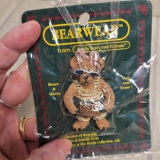 Vtg 95 Boyds Bears Bearwear Pin Im A Chillin Taken It Easy Lapel Tie Pin picture
