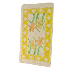 VTG Estate JP Stevens Utica Fine Arts Bath Towel Yellow  Floral USA 45.5 x 24.5” picture