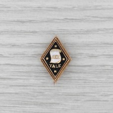 Antique Delta Kappa Epsilon Badge 14k Gold DKE Deke Fraternity Pin 1885 Yale picture
