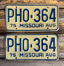 1975 Missouri Automobile License Plate Matched Pair / Set PH0-364 picture