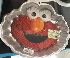 Vintage 2002 Wilton Sesame Street Elmo 2-Layer Cake Pan Original Packing 12x11 picture