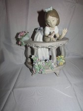 Lladro 6658 Morning Song Porcelain Figurine Flawless picture