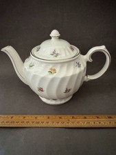 WINDSOR ENGLAND FORAL FLOWER GOLD TRIM RIBBED TEAPOT  TEA POT VINTAGE picture