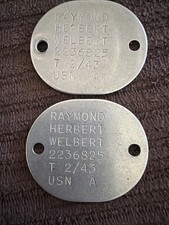 WWII USNR NAVY PAIR of DOG TAGS 1943 picture