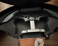 Batman Arkham Asylum Collector's Edition Batarang Replica w/ Display Case picture