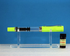 NEW LANBITOU 3059 NEON GREEN PISTON FILLER FOUNTAIN PEN WITH FINE NIB & INK picture