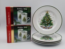 Salem Christmas Eve Salad/Dessert Plates 8 1/8