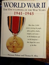 World War II Encloypedia of the War Years over 900 pages picture