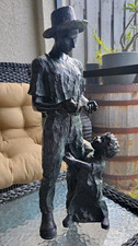Resin Man With Hat and Child Figurine Green/Black Matte Finish 3D Effect 11