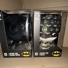 YuMe Batman DZNR Lot of 2 Figurines Blackout Edition & Emblem 3 in picture