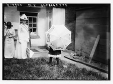 Photo:N.Y. Suffragettes Women with Votes for Women Umbrella c1910-1915 picture