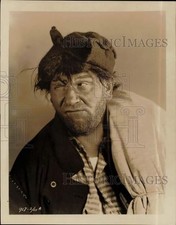 1926 Press Photo Actor Wallace Beery in 